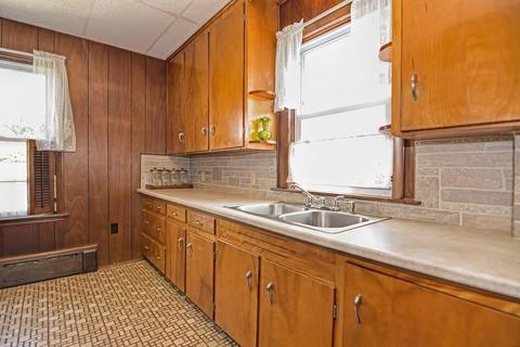 374 S Beacon St, Fall River, MA 02724 photo 17