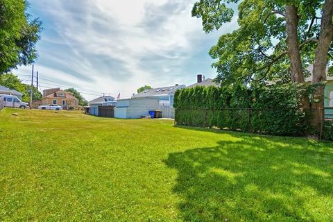 374 S Beacon St, Fall River, MA 02724 photo 6