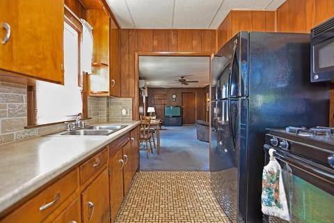 374 S Beacon St, Fall River, MA 02724 photo 19