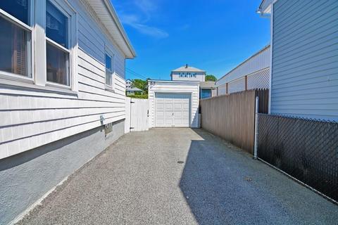374 S Beacon St, Fall River, MA 02724 photo 3