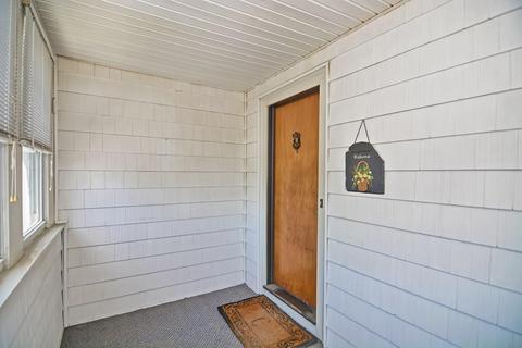 374 S Beacon St, Fall River, MA 02724 photo 13