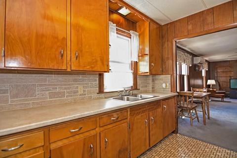 374 S Beacon St, Fall River, MA 02724 photo 18