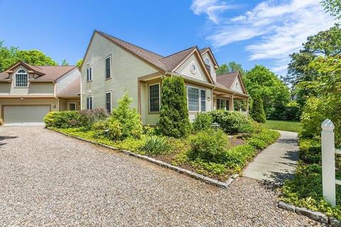 3 Bayshore Dr, Mashpee, MA 02649 photo 2