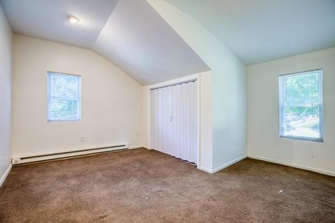 35 Britton St, Chicopee, MA 01020 photo 17
