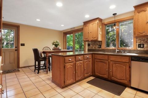 11 Sargent Ave, Beverly, MA 01915 photo 7