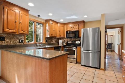 11 Sargent Ave, Beverly, MA 01915 photo 8