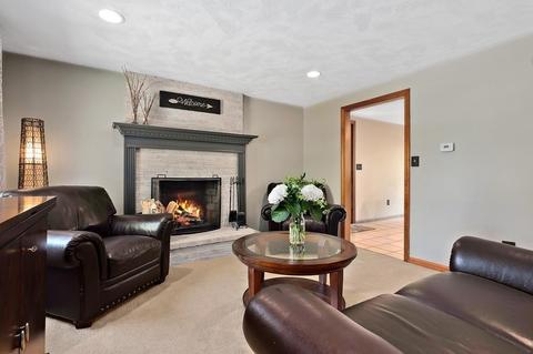 11 Sargent Ave, Beverly, MA 01915 photo 4