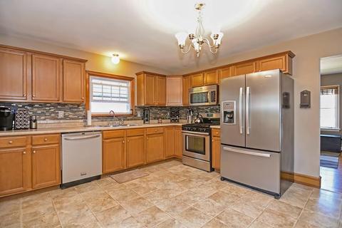 420 Stetson St, Fall River, MA 02720 photo 6