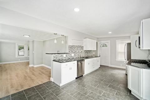 60 Marble Ave, Chicopee, MA 01013 photo 7