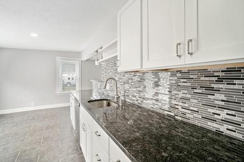 60 Marble Ave, Chicopee, MA 01013 photo 2