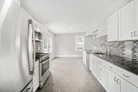 60 Marble Ave, Chicopee, MA 01013 photo 4