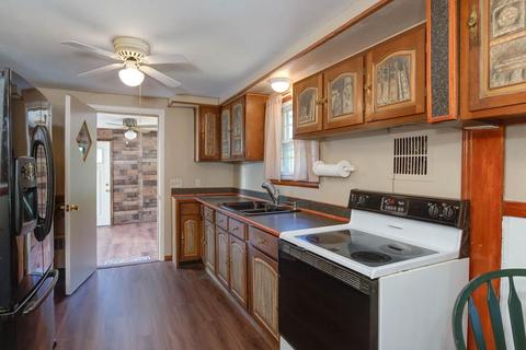 9 Gloucester Rd, Grafton, MA 01536 photo 9