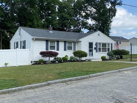 80 Isabel St, Fall River, MA 02721 photo 3
