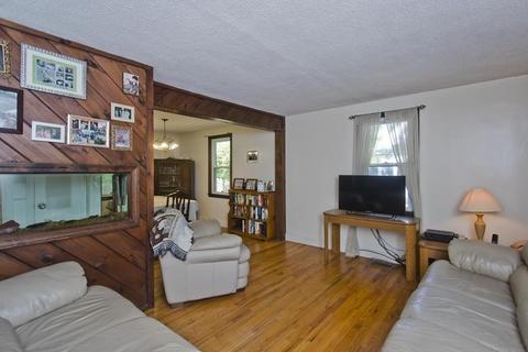27 Anthony St, Springfield, MA 01104 photo 9