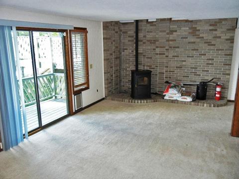 39 Horseshoe Cir, Ware, MA 01082 photo 11