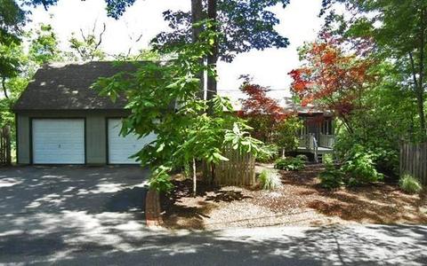 39 Horseshoe Cir, Ware, MA 01082 photo 4