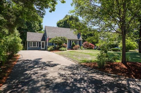 46 Pinevale Ave, Reading, MA 01867 photo 2