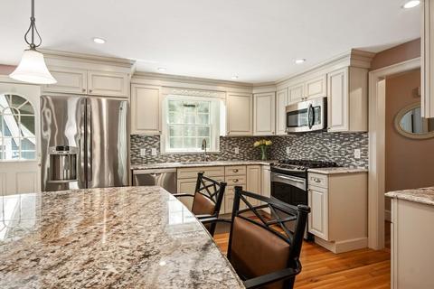 46 Pinevale Ave, Reading, MA 01867 photo 9