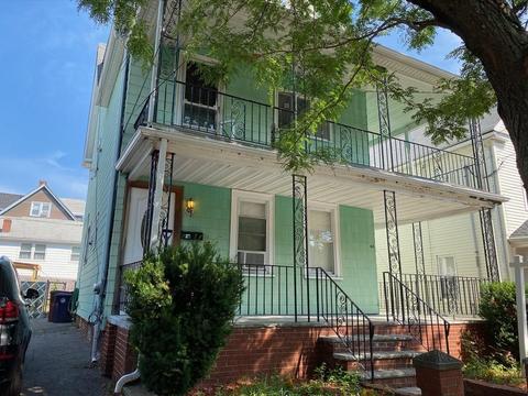 66 Walnut St, Everett, MA 02149 photo 1