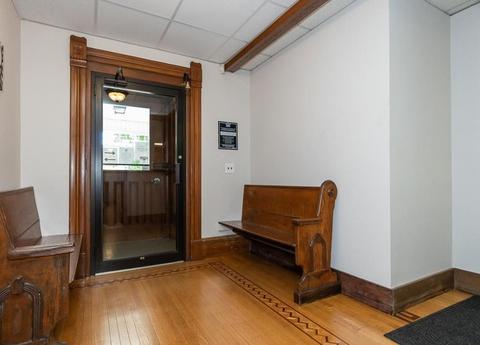 672 Chestnut St, Springfield, MA 01107 photo 6