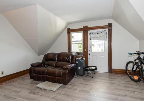672 Chestnut St, Springfield, MA 01107 photo 31