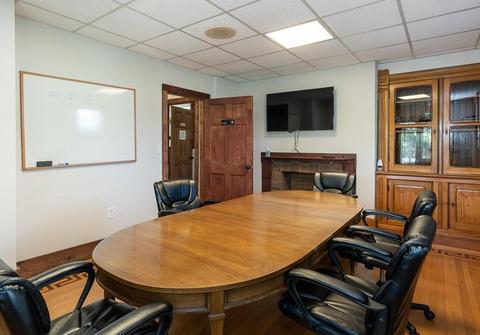 672 Chestnut St, Springfield, MA 01107 photo 9