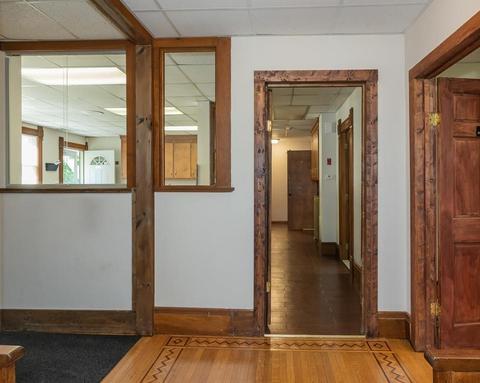 672 Chestnut St, Springfield, MA 01107 photo 7