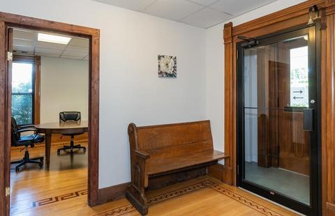 672 Chestnut St, Springfield, MA 01107 photo 8
