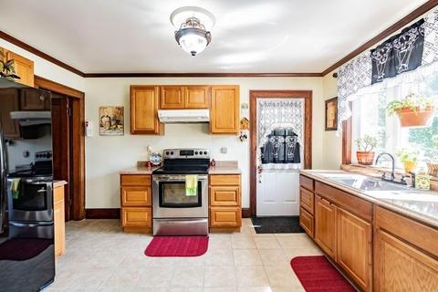 18 Hartley St, Springfield, MA 01104 photo 10