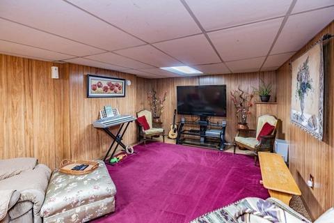 18 Hartley St, Springfield, MA 01104 photo 22
