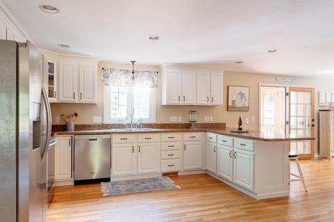 117 Maple St, Douglas, MA 01516 photo 8