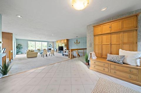 11 Hoosic Dr, Canton, MA 02021 photo 3