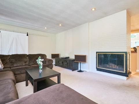 55 Prior Dr, Framingham, MA 01701 photo 8