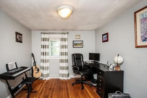 36 Laurel Ln, Reading, MA 01867 photo 10