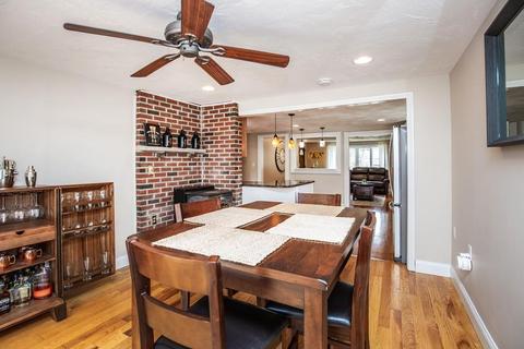 36 Laurel Ln, Reading, MA 01867 photo 6