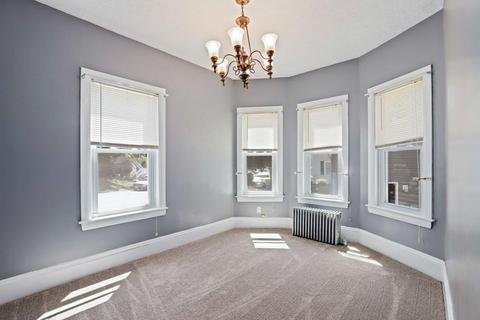 32 Brookside St, Lowell, MA 01854 photo 3