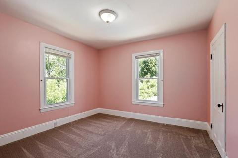 32 Brookside St, Lowell, MA 01854 photo 11