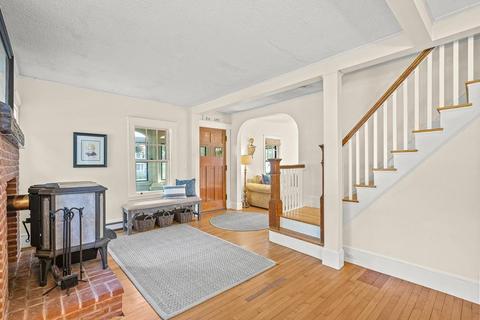 25 Forest St, Reading, MA 01867 photo 8
