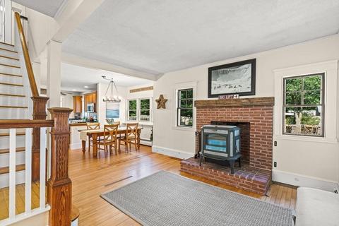 25 Forest St, Reading, MA 01867 photo 7
