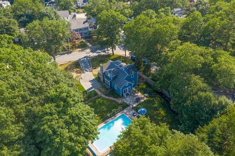 25 Forest St, Reading, MA 01867 photo 5