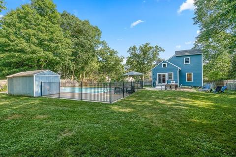 25 Forest St, Reading, MA 01867 photo 3
