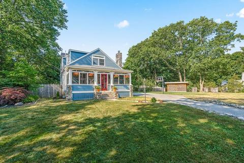 25 Forest St, Reading, MA 01867 photo 1