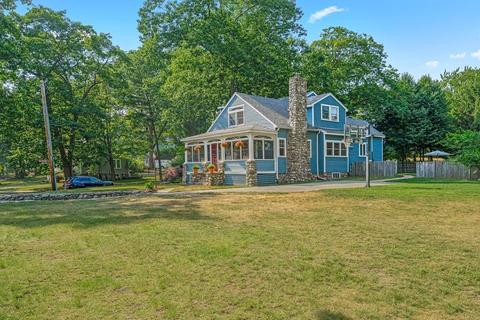 25 Forest St, Reading, MA 01867 photo 2
