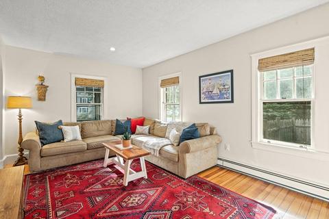 25 Forest St, Reading, MA 01867 photo 12
