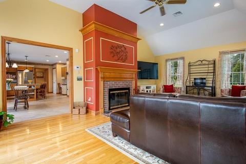 4 Parker Rd, Mendon, MA 01756 photo 19