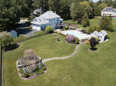 4 Parker Rd, Mendon, MA 01756 photo 10