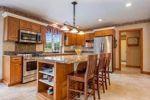 4 Parker Rd, Mendon, MA 01756 photo 15