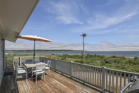28 Wankinquoah Ave, Wareham, MA 02571 photo 2