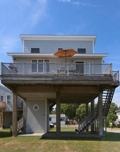 28 Wankinquoah Ave, Wareham, MA 02571 photo 1