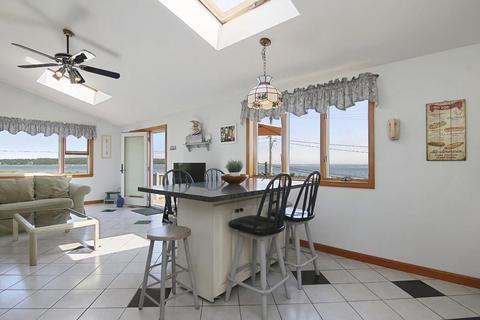 28 Wankinquoah Ave, Wareham, MA 02571 photo 8